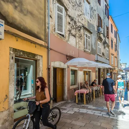 Drago 2br Apt. In Old Town Apartamento Zadar