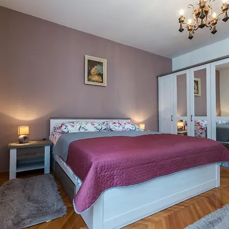 Apartment Drago 2br Apt. In Old Town Zadar