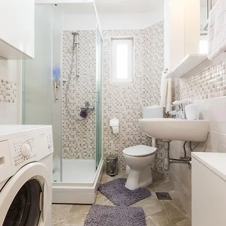Daire Drago 2br Apt. In Old Town
